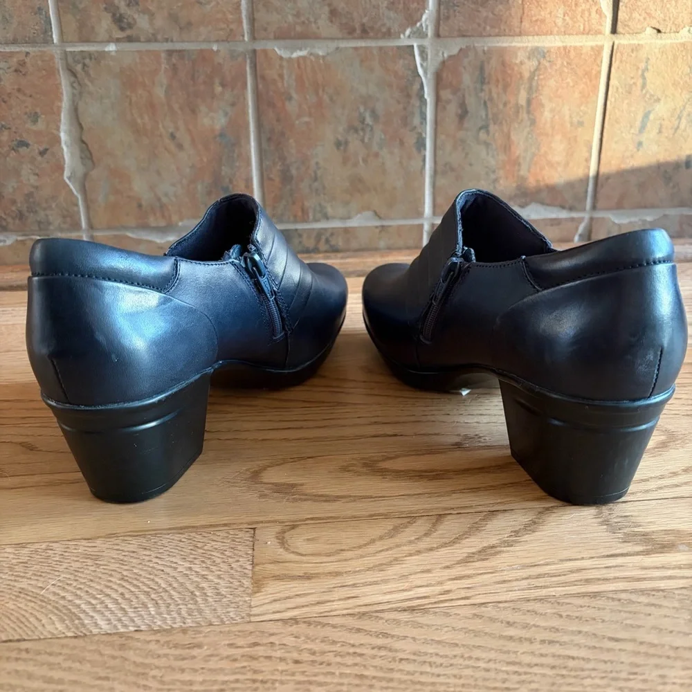 Clarks Women's Navy Emslie Warren Zipper Ankle Boot - Picture 8 of 13